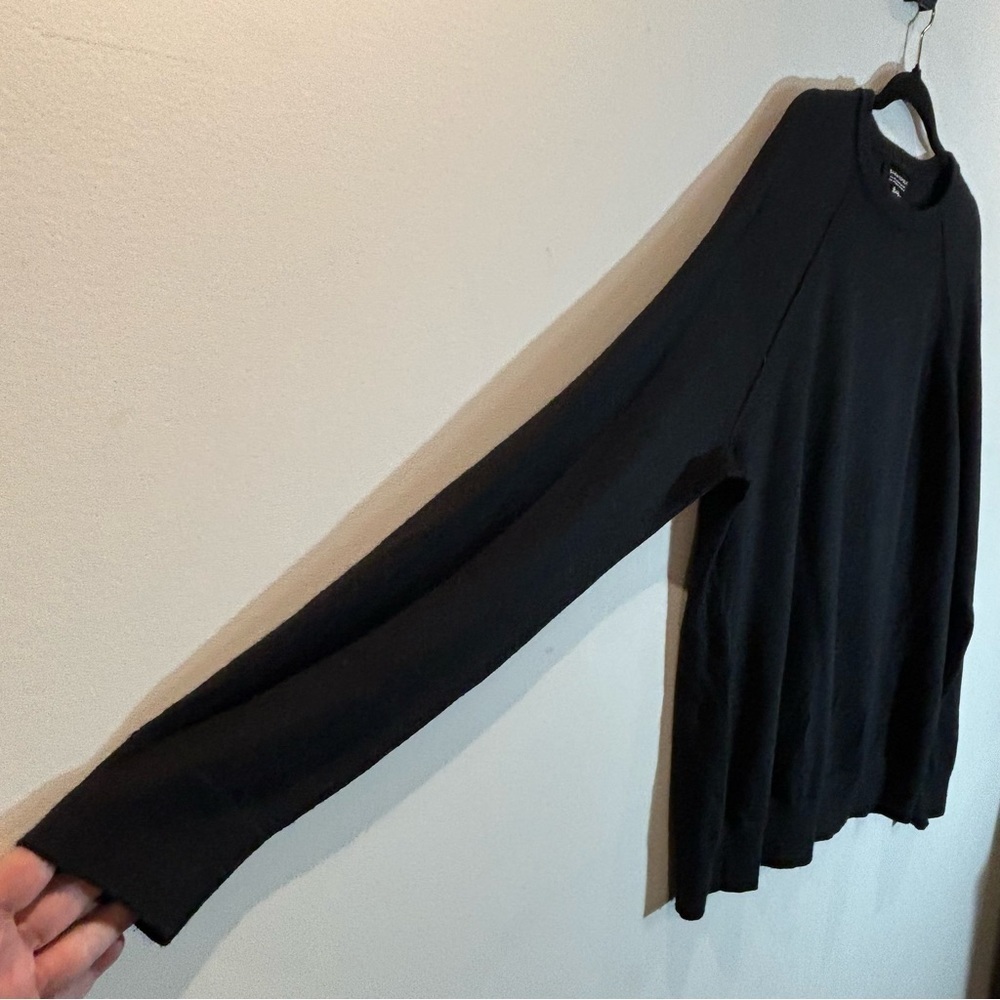 BANANA REPUBLIC Sz L 100% Merino Wool Italian Yarn Baruffa Crew Neck Sweater - Picture 3 of 7